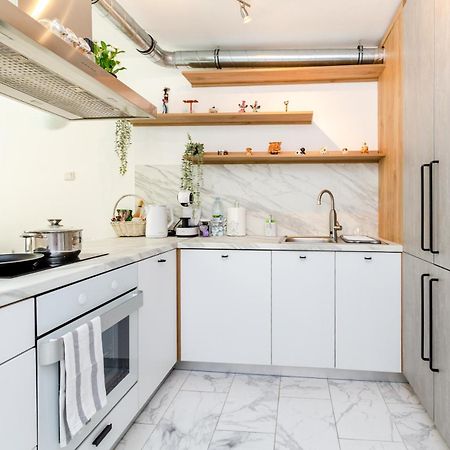 The White Apartment - Free Parking София Экстерьер фото