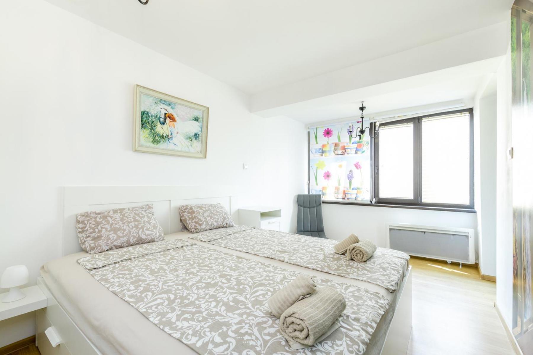 The White Apartment - Free Parking София Экстерьер фото
