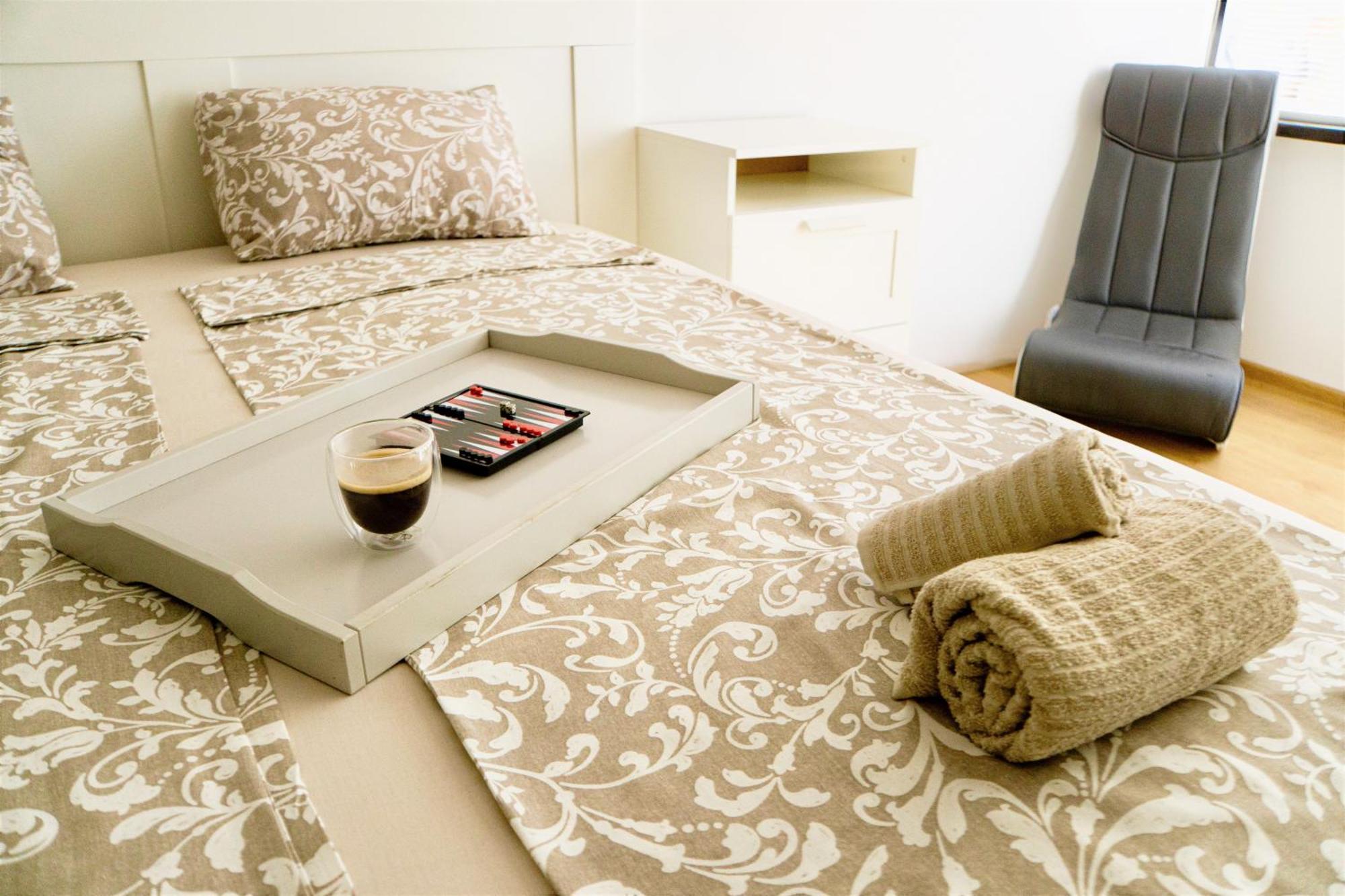 The White Apartment - Free Parking София Экстерьер фото