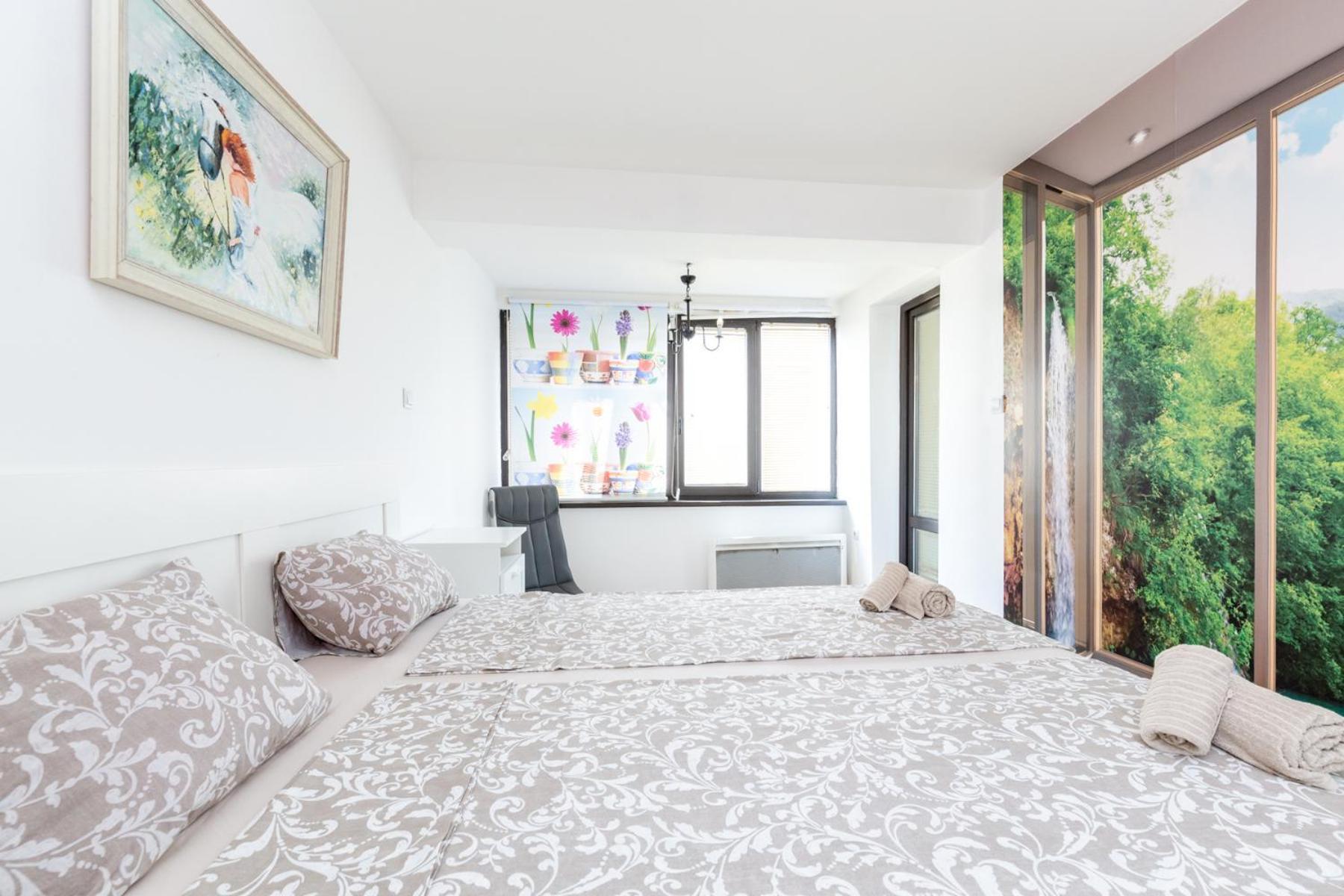The White Apartment - Free Parking София Экстерьер фото
