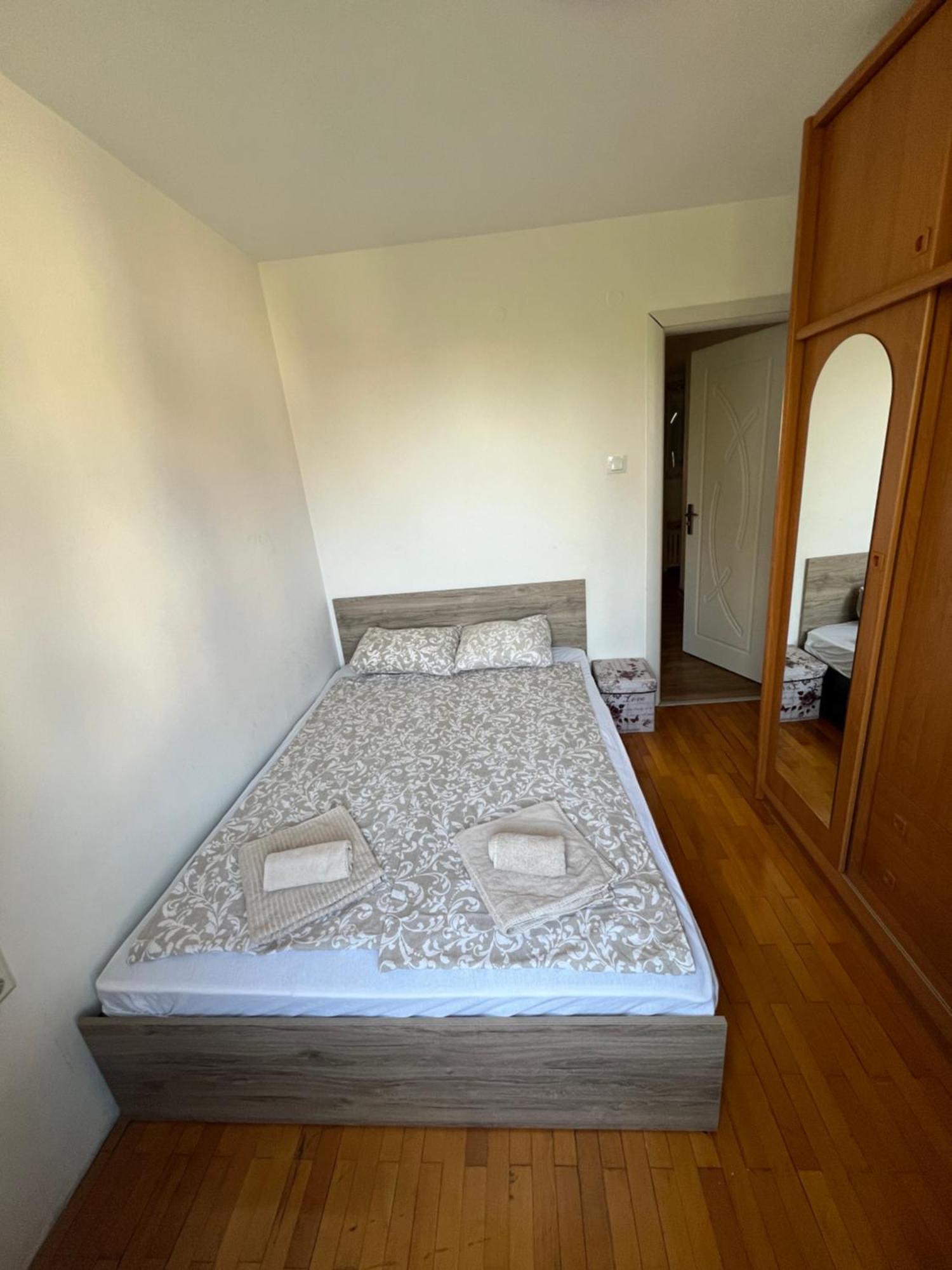 The White Apartment - Free Parking София Экстерьер фото