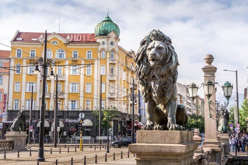 The White Apartment - Free Parking София Экстерьер фото